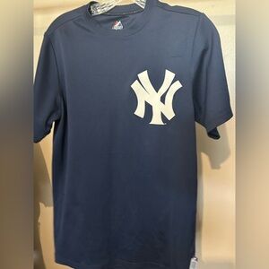 Men’s Small NY Yankees Athletic T